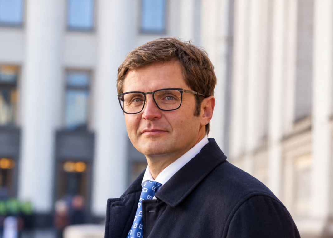 Скандальне повернення мародера: ексдепутат Холодов влип у нову корупційну аферу на мільйони з постачанням для ЗСУ