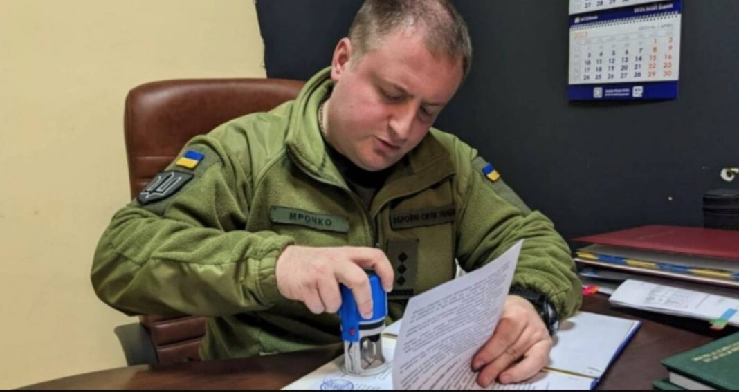 Начальник Херсонської МВА Мрочко задекларував 295 тис. доларів готівки: що ще є в деклараці