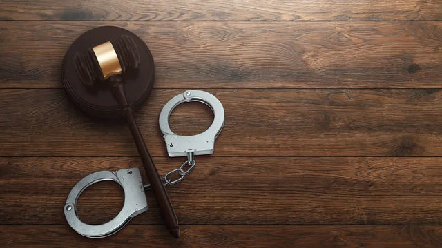 Колишнього керівника 