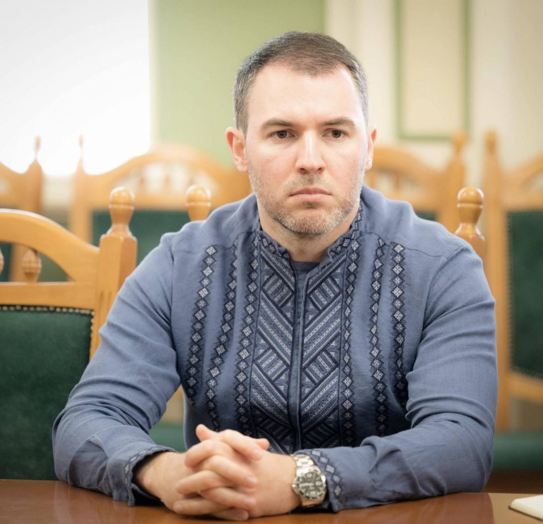 Помічник нардепа та посадовець МЗС Микола Турик заробив 9,5 млн грн за рік