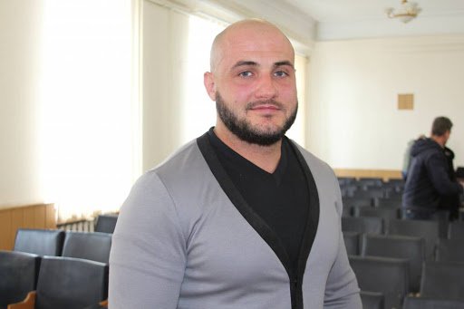 Ексчиновника Затоківської селищної ради Юрія Чередниченка засудили за погрози судді