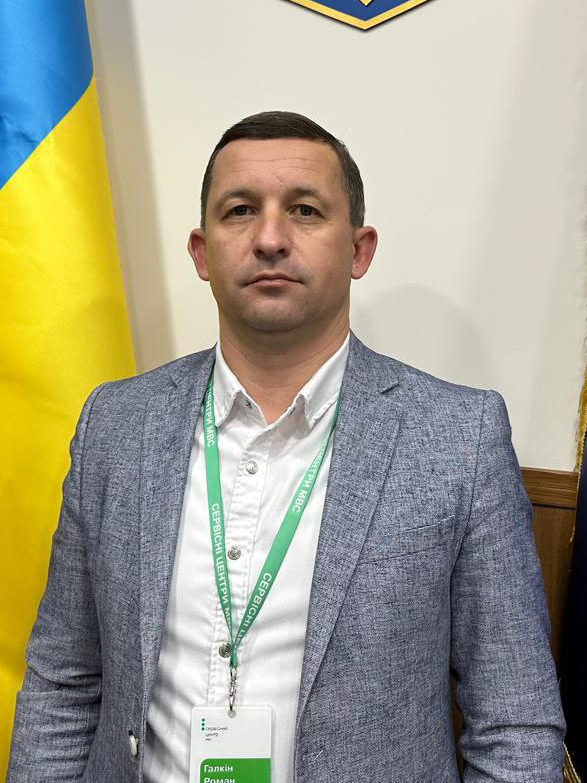 Начальник ТСЦ МВС в Ізмаїлі Роман Галкін задекларував елітну нерухомість і авто на 2,5 млн грн