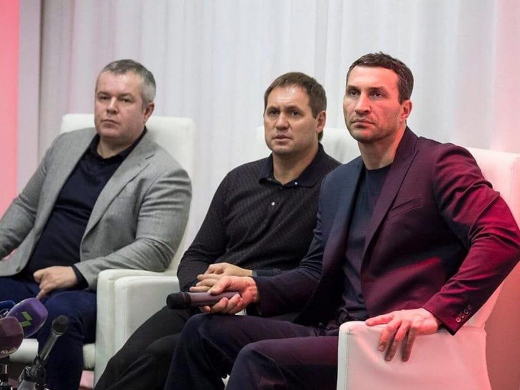 Суд зобов’язав БЕБ і Нацполіцію розслідувати ймовірну корупційну схему на острові Муромець за участі Кличка та Зозулі