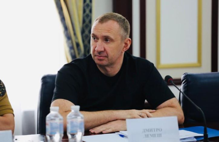 Столичний міграційник Дмитро Лемеш уник покарання за хабарництво та декларує мільйони: нові деталі скандалу