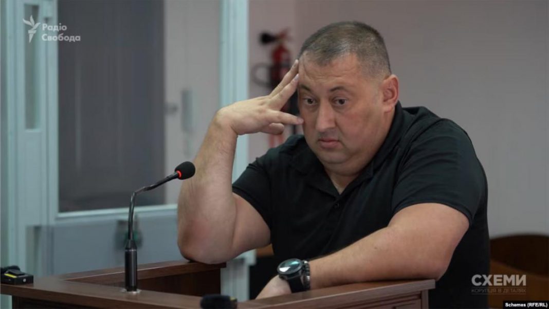 Заступник начальника поліції Києва оселився в пентхаусі, оформленому на тещу за «квіткові» гроші