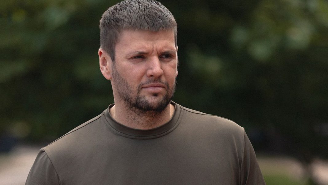 Власник Domino піариться на ЗСУ: вживаний пікап за $10 тис. і $40 тис. на рекламу