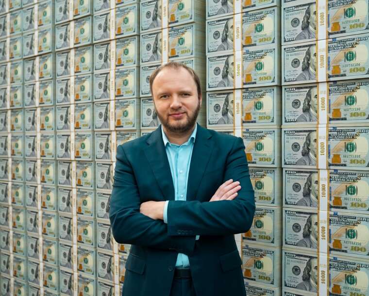 Бізнесмен Тарас Плешков співпрацює з людьми зрадника Медведчука і заробляє мільярди на державних тендерах для військових