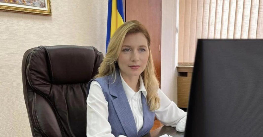 Мільйонні угоди з одним покупцем та одеська розкіш експродавчині: фінансові аномалії в декларації очільниці Центру зайнятості