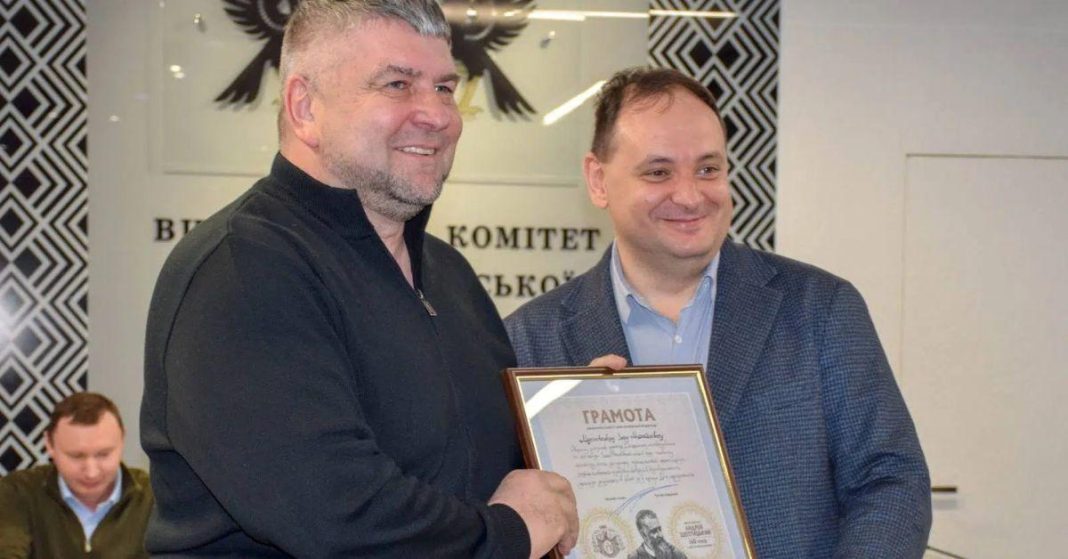 Паспорти забудови за готівку: як головний архітектор Франківська збудував систему поборів у мерії