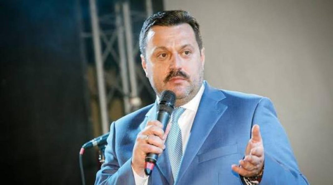 Російський слід в оборонці: великі постачальники Міноборони пов'язані з оточенням сенатора РФ Андрія Деркача